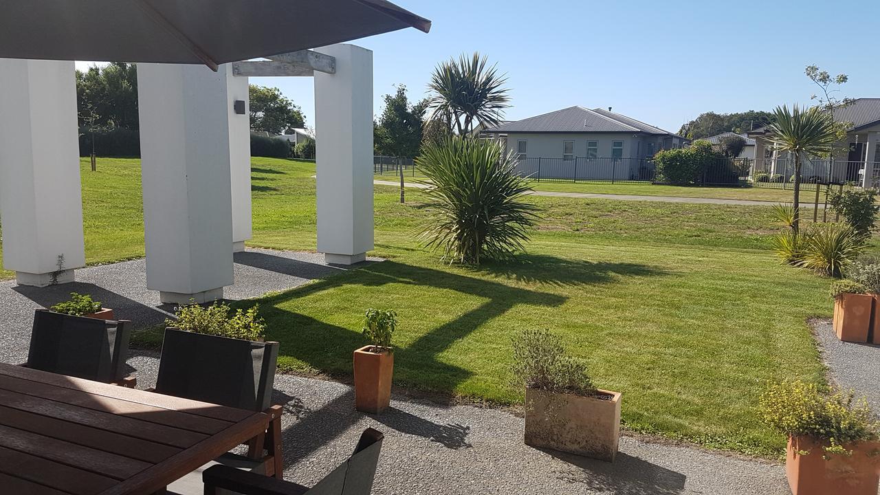 Accommodation in Frimley Hastings Esterno foto