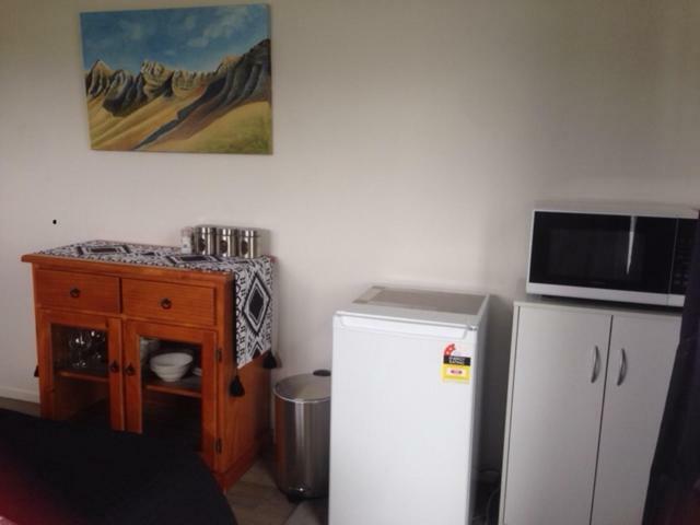 Accommodation in Frimley Hastings Esterno foto